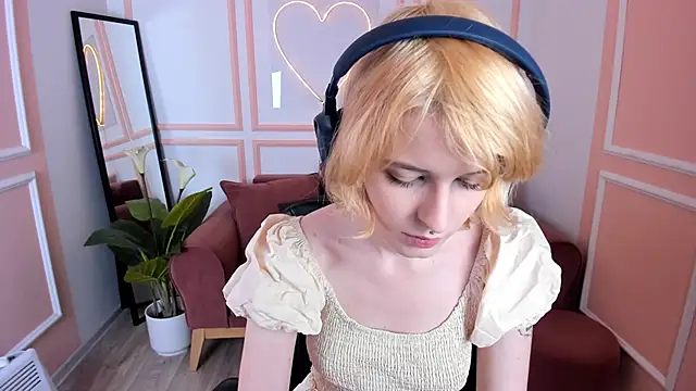 Snapshot of Akimo_ chatting on March 2026 02:08:01 PM Akimo online show from March 2026 02:08:01 PM