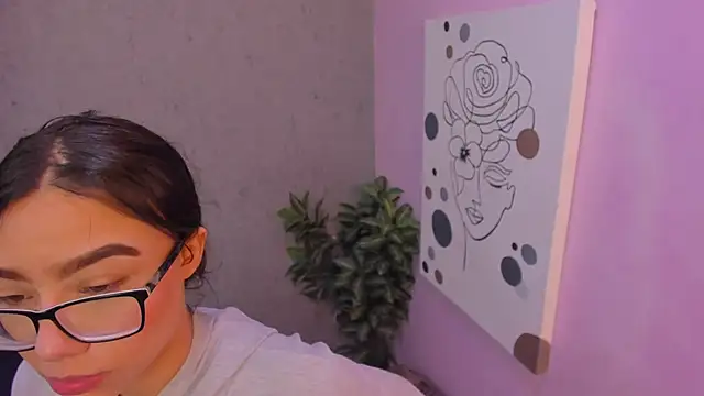 Snapshot of lil_miia chatting on February 2026 07:13:02 PM lil miia online show from February 2026 07:13:02 PM