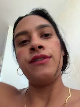 LunaHeat online show from April 2026 05:02:01 PM