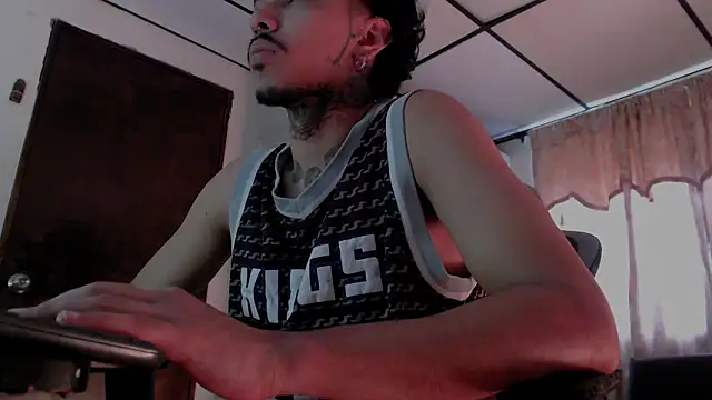 D3v1L88 online show from February 2026 06:33:02 PM