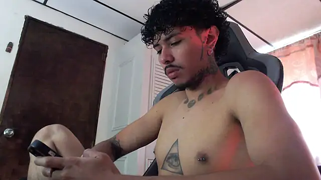 D3v1L88 online show from April 2026 05:21:01 PM