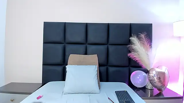 KeniaCarterr online show from February 2026 01:45:04 AM