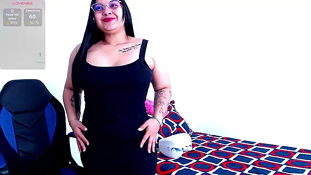 Snapshot of emily-rousee- chatting on February 2026 12:54:01 PM emily-rousee- online show from February 2026 12:54:01 PM