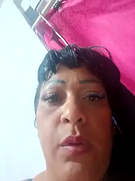 Snapshot of SabrinaColin chatting on May 2026 05:23:01 AM SabrinaColin online show from May 2026 05:23:01 AM
