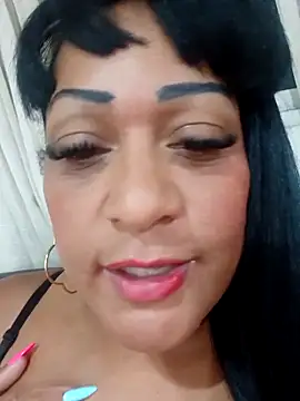 Snapshot of SabrinaColin chatting on May 2026 04:10:01 AM SabrinaColin online show from May 2026 04:10:01 AM