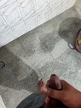 delvin92 online show from March 2026 06:57:01 PM