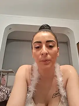 Snapshot of ElleanorPink chatting on February 2026 12:55:02 AM ElleanorPink online show from February 2026 12:55:02 AM