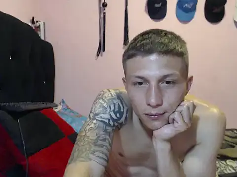 Snapshot of Cronos_Hot_8 chatting on February 2026 10:52:02 PM Cronos Hot 8 online show from February 2026 10:52:02 PM