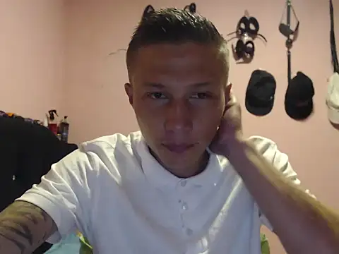 Snapshot of Cronos_Hot_8 chatting on March 2026 10:17:02 AM Cronos Hot 8 online show from March 2026 10:17:02 AM