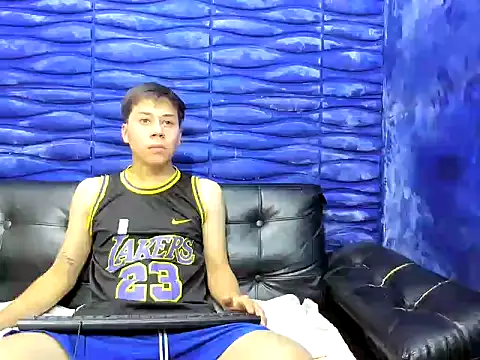 Snapshot of santiago_xxxcol chatting on February 2026 11:36:02 PM santiago xxxcol online show from February 2026 11:36:02 PM