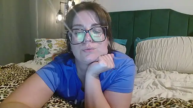 HazelSkyesChat online show from April 2026 11:46:02 PM