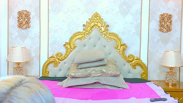 Snapshot of AlanaHouston chatting on February 2026 01:18:01 PM AlanaHouston online show from February 2026 01:18:01 PM