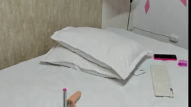 Snapshot of kelly_666 chatting on March 2026 03:22:02 AM kelly 666 online show from March 2026 03:22:02 AM