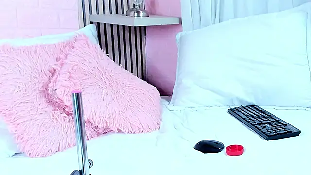 Snapshot of kelly_666 chatting on April 2026 03:22:02 AM kelly 666 online show from April 2026 03:22:02 AM