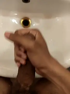 Snapshot of marcooo22annni chatting on April 2026 07:55:02 PM marcooo22annni online show from April 2026 07:55:02 PM