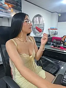 Jade connor online show from July 2026 08:00:02 PM