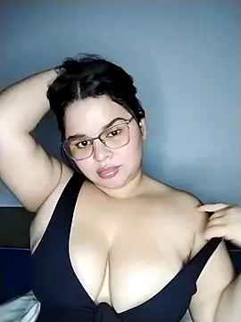 SamanthaStonee online show from April 2026 03:15:01 AM