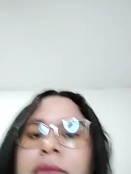 SamanthaStonee online show from May 2026 10:19:01 PM