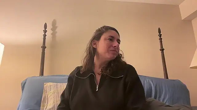 mr mrs glitter online show from May 2026 05:35:01 AM