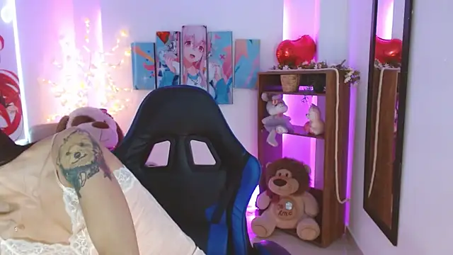 FIORELLA L online show from April 2026 12:09:02 PM