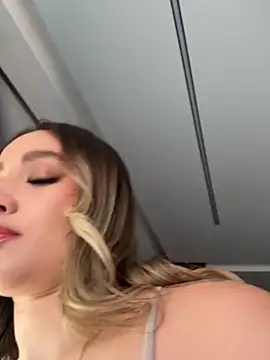 GabbydelRey online show from March 2026 09:30:01 PM