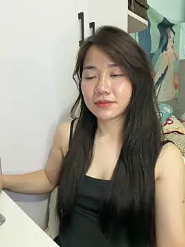 Amy8386 online show from May 2026 04:45:01 PM