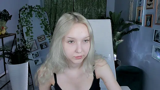 MaoqiBeverly online show from April 2026 04:46:01 AM