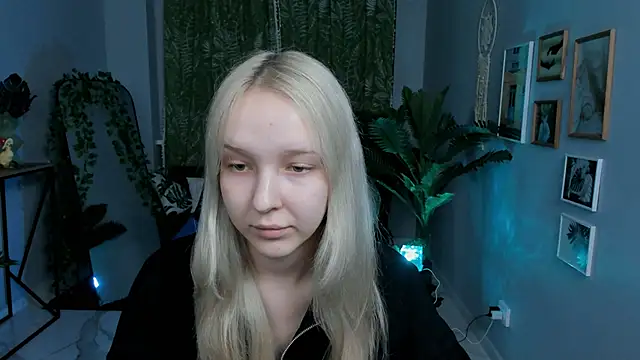 MaoqiBeverly online show from April 2026 06:08:01 AM