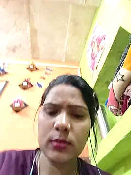 Nisha 011 online show from February 2026 05:18:01 PM