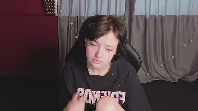 Svenaa Kopnie online show from February 2026 02:38:01 AM