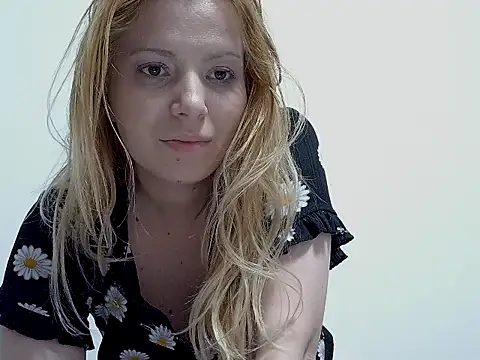 Snapshot of ChleoWild chatting on May 2026 08:50:02 PM ChleoWild online show from May 2026 08:50:02 PM