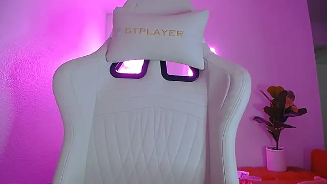 groovynights online show from February 2025 06:42:01 AM