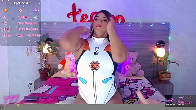 Snapshot of Sophia_Valentina chatting on May 2026 04:53:01 AM Sophia Valentina online show from May 2026 04:53:01 AM