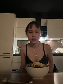 Snapshot of Just-Lilly chatting on February 2026 09:24:01 PM Just-Lilly online show from February 2026 09:24:01 PM