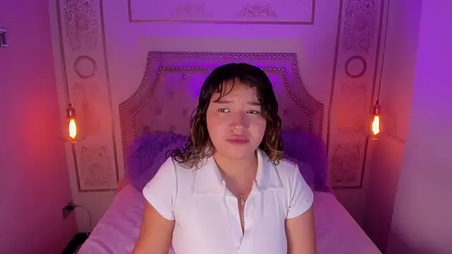 Snapshot of Honny_Blaice_ chatting on April 2026 12:07:01 PM Honny Blaice online show from April 2026 12:07:01 PM