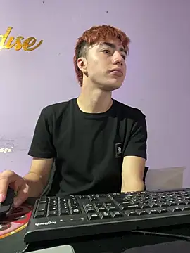 Snapshot of AlexanderCollman2 chatting on February 2026 11:36:01 PM AlexanderCollman2 online show from February 2026 11:36:01 PM