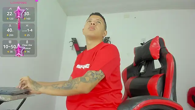 Snapshot of Steven_and_Camilo18 chatting on February 2026 11:22:02 AM Steven and Camilo18 online show from February 2026 11:22:02 AM