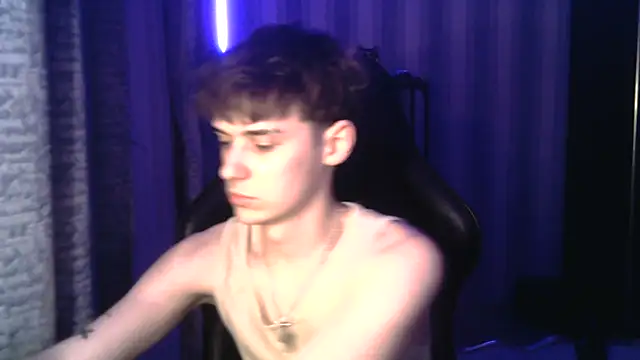 Snapshot of Sweet_Dude chatting on February 2026 10:43:01 PM Sweet Dude online show from February 2026 10:43:01 PM