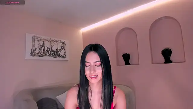 LucieMartin online show from April 2026 07:25:01 PM