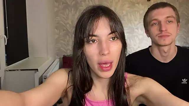 sweetiepipe online show from April 2026 04:03:01 PM