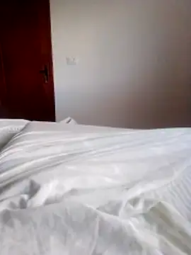 pau-de-ourod online show from April 2026 09:15:02 AM