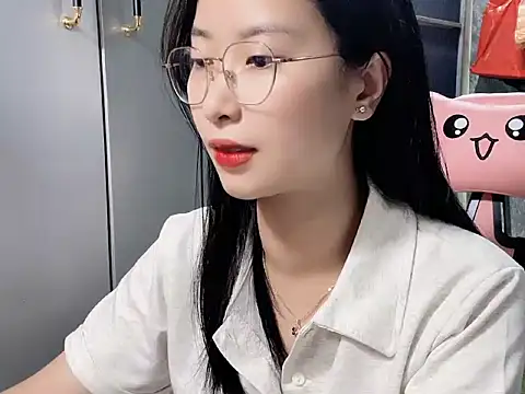 Snapshot of Linne6789 chatting on March 2026 03:09:01 AM Linne6789 online show from March 2026 03:09:01 AM