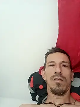 Snapshot of elvergon8721 chatting on February 2026 05:39:02 PM elvergon8721 online show from February 2026 05:39:02 PM