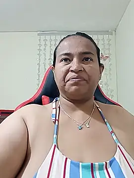 Snapshot of BustySexy_Nataly chatting on June 2026 02:25:02 PM BustySexy Nataly online show from June 2026 02:25:02 PM
