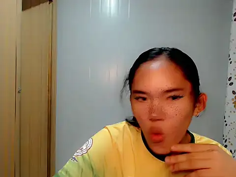 Snapshot of girlyteengrl chatting on February 2026 04:46:02 PM girlyteengrl online show from February 2026 04:46:02 PM