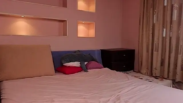 ElizaPizza online show from April 2026 02:44:01 PM