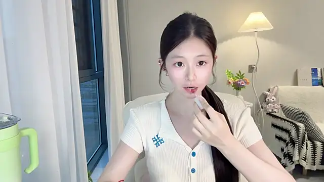 Snapshot of DYyyyyy-- chatting on June 2026 11:25:02 AM DYyyyyy-- online show from June 2026 11:25:02 AM