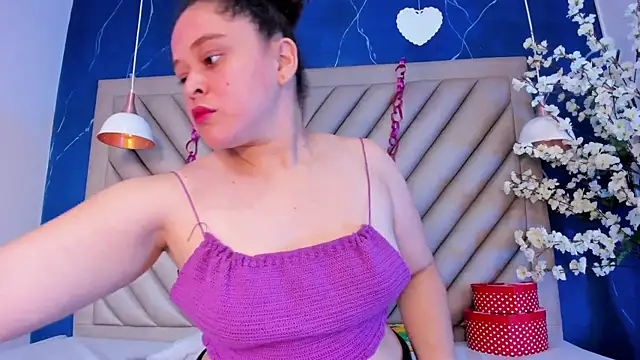 IrinaVoshh  online show from April 2026 07:06:02 PM