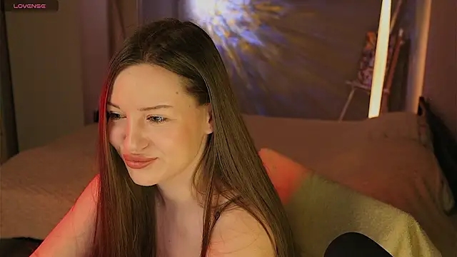 Alisia here online show from March 2026 08:01:02 PM