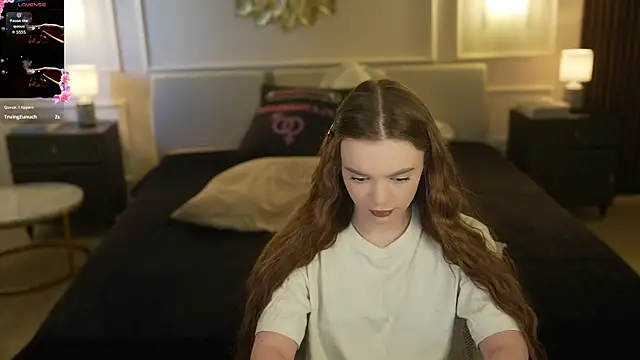 Zlata Sky online show from April 2026 02:43:01 PM